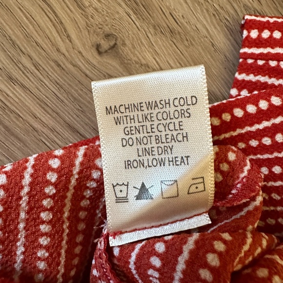 Red wide leg pant - women’s medium - Picture 5 of 6